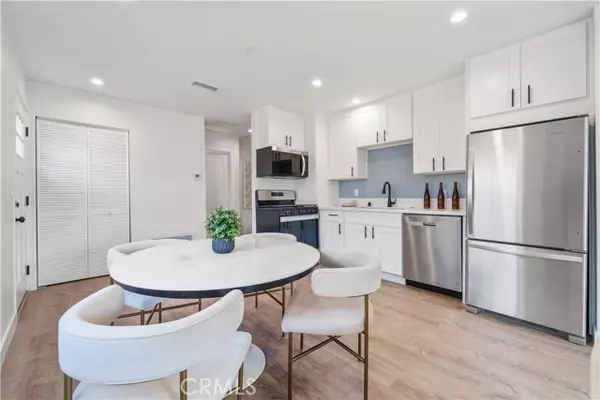 Reseda, CA 91335,7717 Jamieson AVE