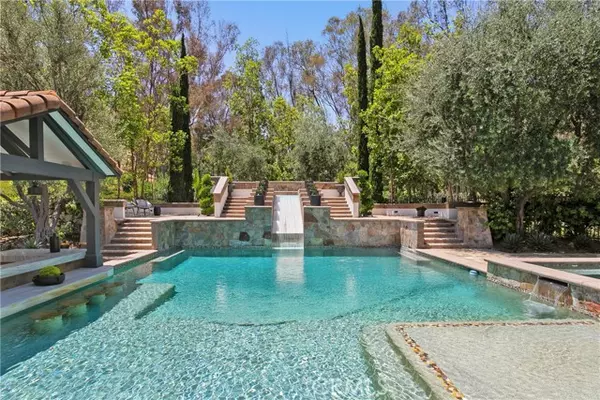 Tustin, CA 92782,10885 Silverado Ter