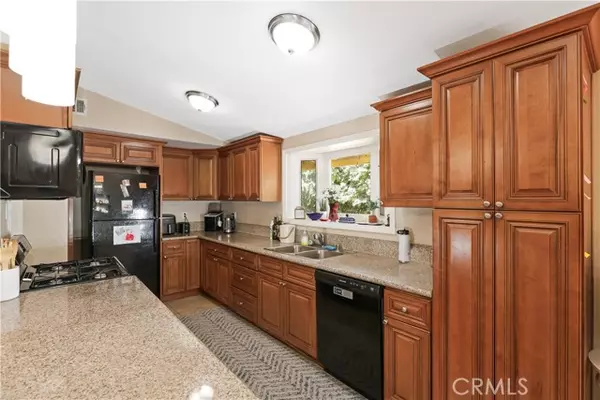 Orange, CA 92868,1139 W Sycamore