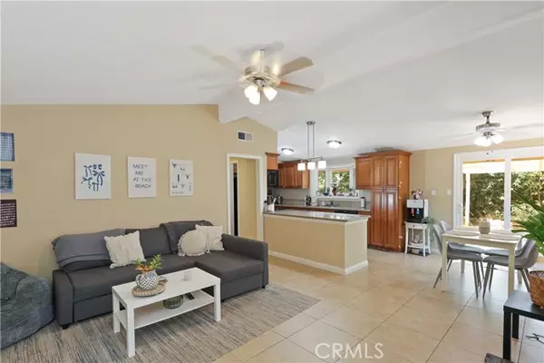 Orange, CA 92868,1139 W Sycamore