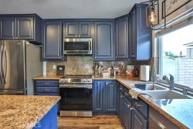 1476 Fernando, Upland, CA 91786