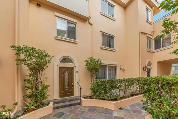 Valley Village, CA 91607,4732 Radford AVE 8