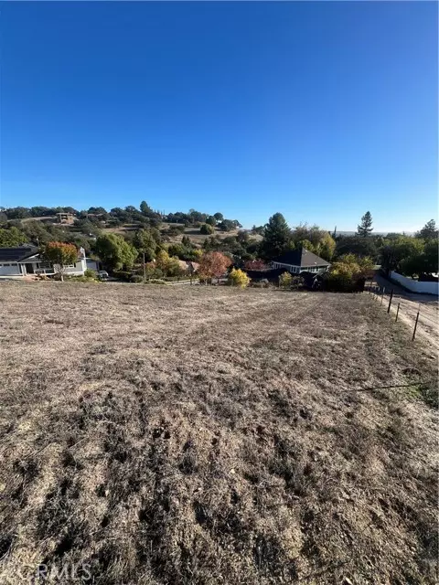 Paso Robles, CA 93446,304 Maplewood CT