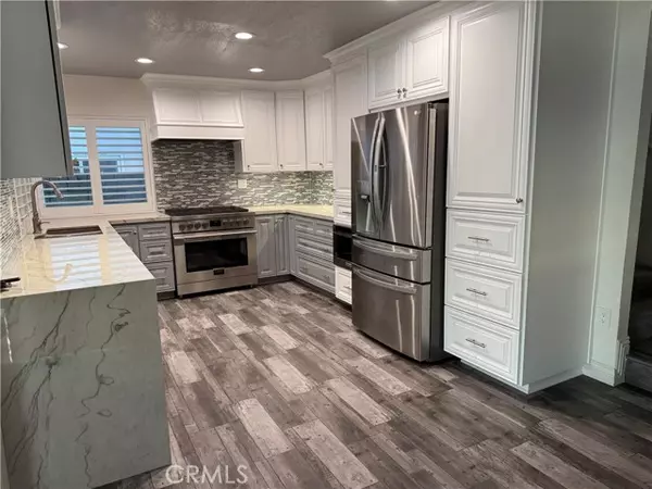 Valencia, CA 91355,25639 Avenida Jolita