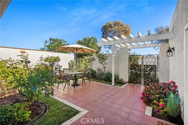 Laguna Woods, CA 92637,5050 Avenida Del Sol