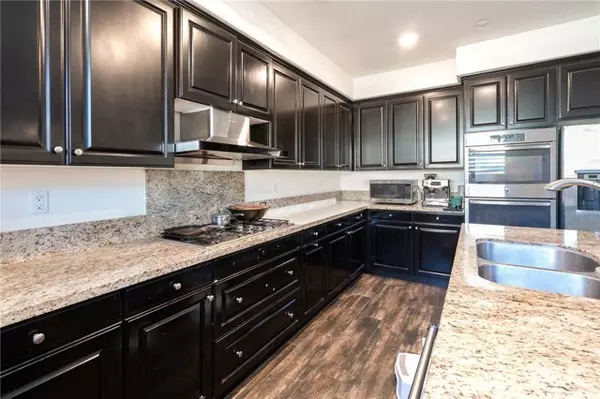 Jurupa Valley, CA 91752,6065 Coopers Hawk Dr