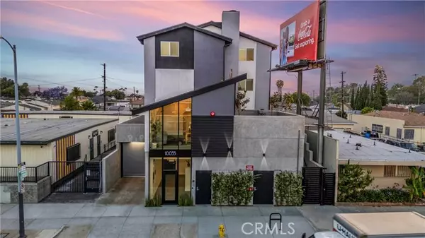 Los Angeles, CA 90047,10035 S Western AVE 106