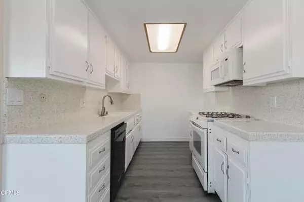 San Pedro, CA 90731,1244 W 9th ST 7