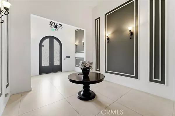 North Hollywood, CA 91602,11218 Camarillo ST 402