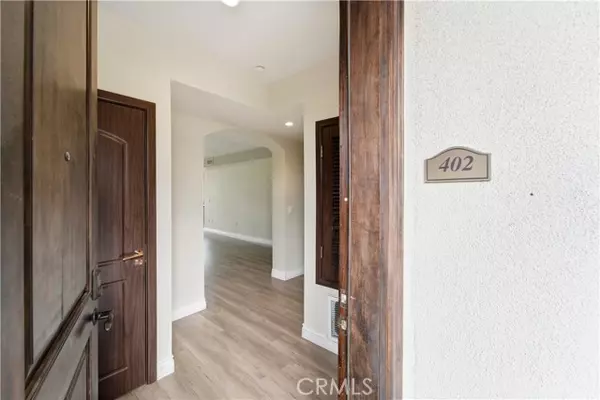 North Hollywood, CA 91602,11218 Camarillo ST 402