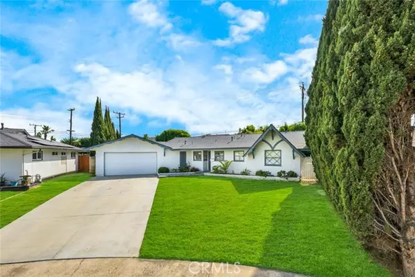 Huntington Beach, CA 92646,18322 Thomas