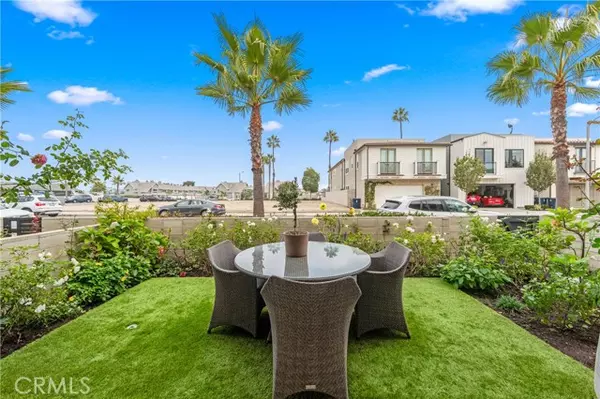 Seal Beach, CA 90740,15 Marina WAY