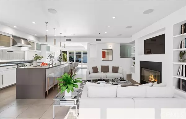 Corona Del Mar, CA 92625,2618 Cove ST