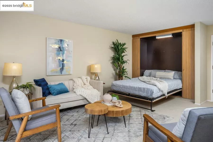 7 Commodore Drive A460, Emeryville, CA 94608