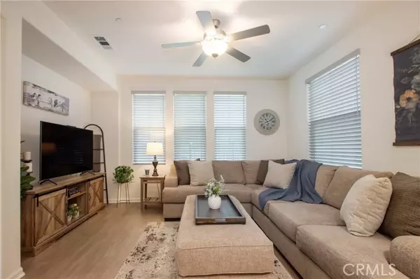 Murrieta, CA 92562,41985 Emelia ST 301