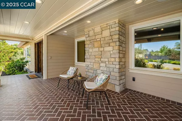 Danville, CA 94526,221 El Sobrante Dr