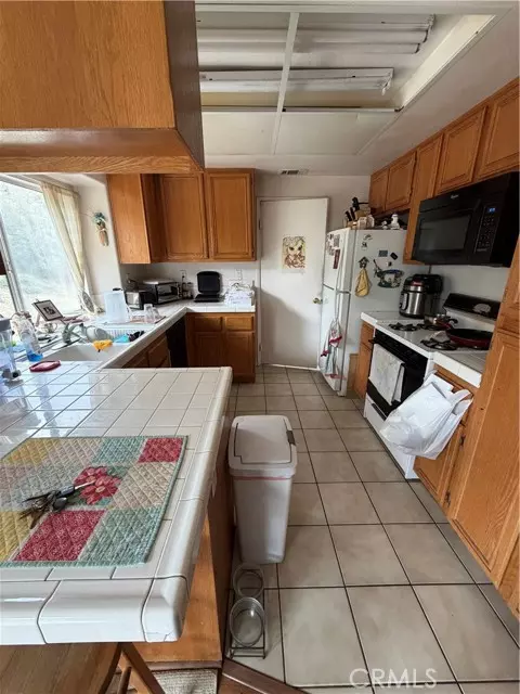 Highland, CA 92346,29080 Stonegate CT