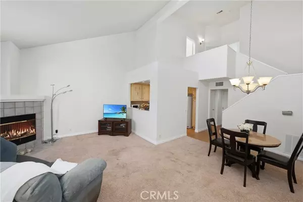 Chatsworth, CA 91311,11383 Old RNCH