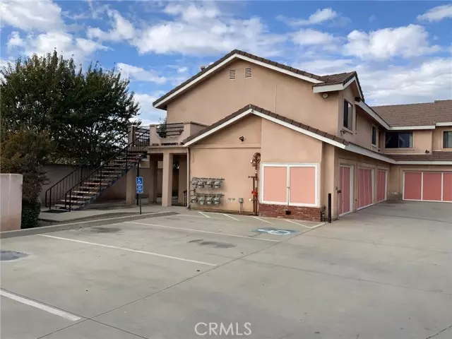 1411 W Hillandale, La Habra, CA 90631