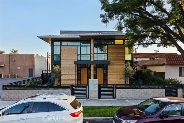 922 W Clark AVE 101, Burbank, CA 91506