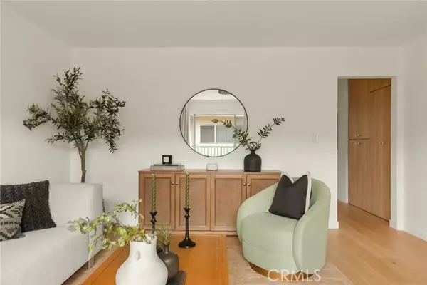 Long Beach, CA 90814,334 Gladys AVE 305