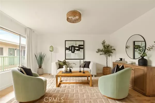 Long Beach, CA 90814,334 Gladys AVE 305