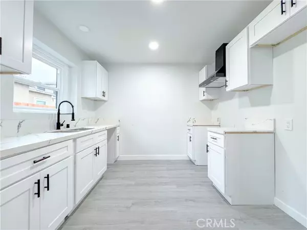 Long Beach, CA 90805,5557 Lemon AVE