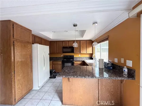 Pomona, CA 91766,6 Sage CYN