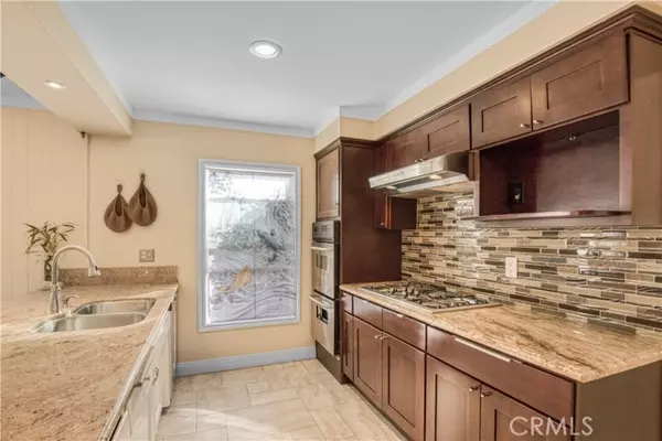 Granada Hills, CA 91344,11662 Curry