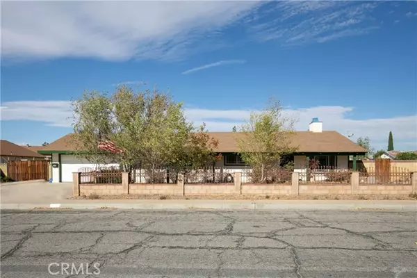 1135 E Nugent, Lancaster, CA 93535