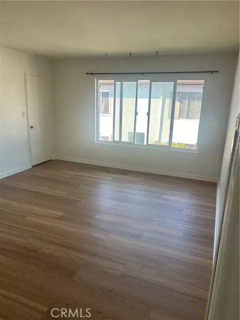 Long Beach, CA 92660,5480 E Atherton 16