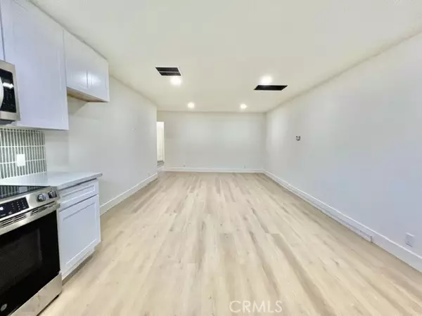 Laguna Beach, CA 92651,1027 N Coast G