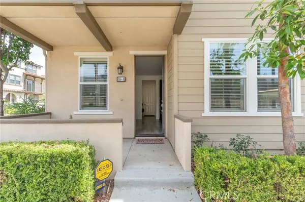 Azusa, CA 91702,816 E Promenade A