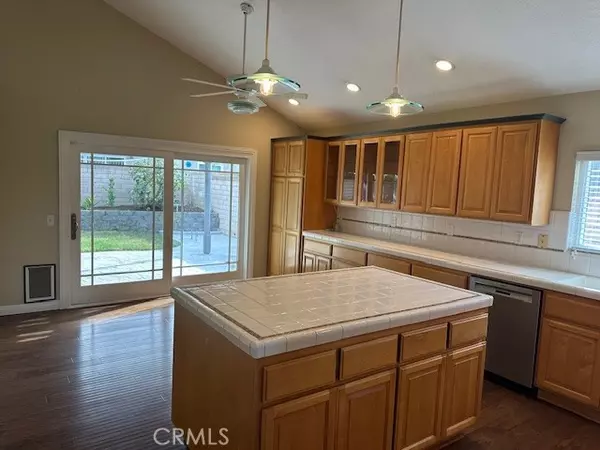 Anaheim, CA 92807,6010 E Camino Manzano