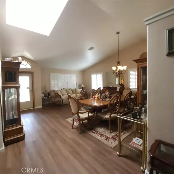 Escondido, CA 92025,2011 Rachelle