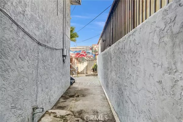 San Diego, CA 92105,3890 37th