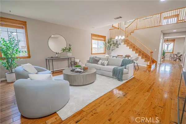 Saugus, CA 91390,28419 Hidden Hills DR