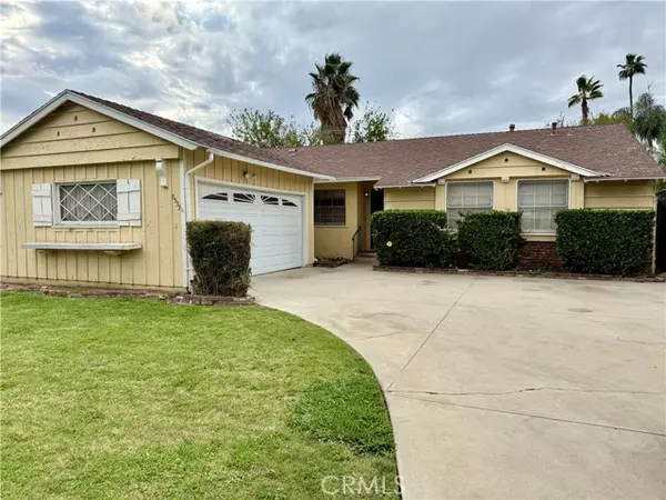 8537 Langdon AVE, North Hills, CA 91343