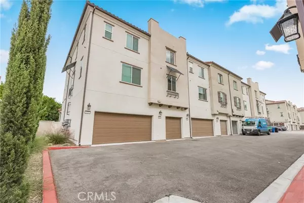 Covina, CA 91722,125 Dove Lndg