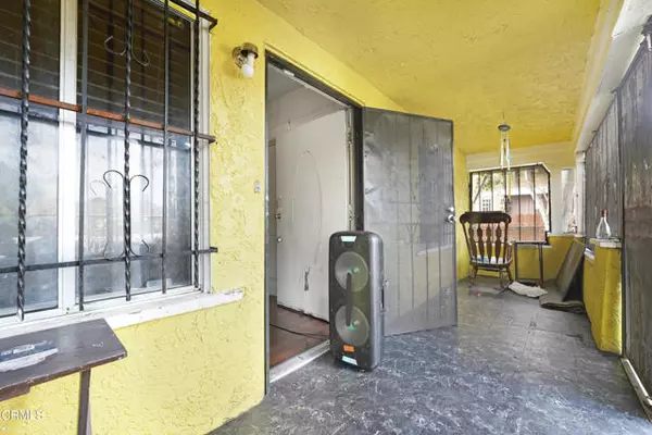 Los Angeles, CA 90003,352 W 59th PL