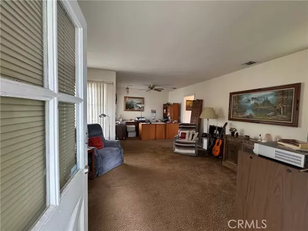 Reseda, CA 91335,7044 Bertrand