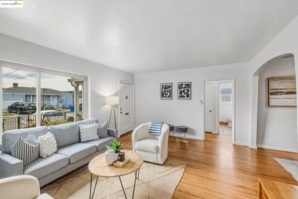 Ashland, CA 94578,1565 Fir Ave