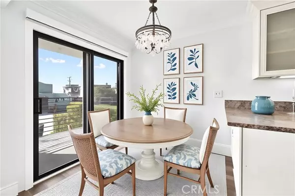 Laguna Beach, CA 92651,422 Cypress