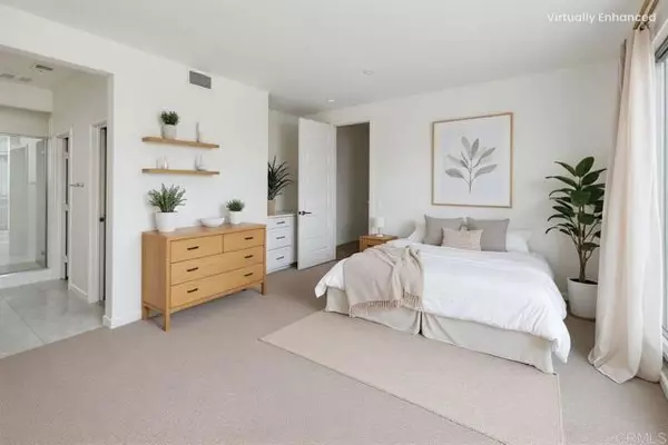 Carlsbad, CA 92009,6140 Colt PL 104