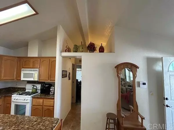 Escondido, CA 92026,525 W El Norte PKWY 216