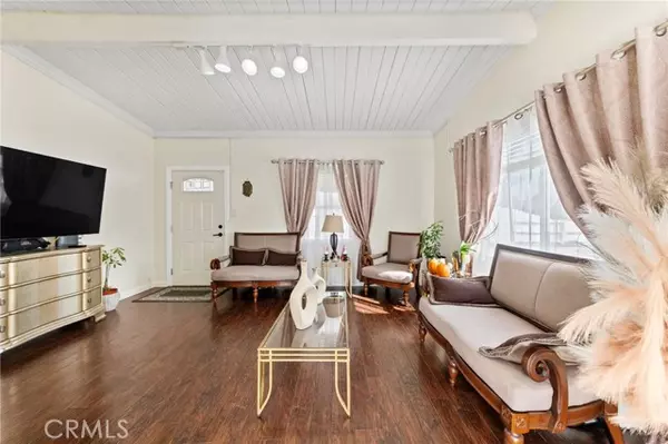 Azusa, CA 91702,5721 N Rockvale Ave