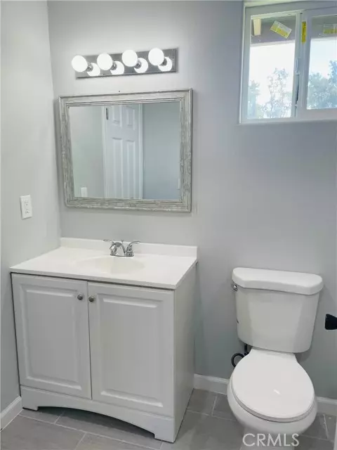 Banning, CA 92220,922 N Cherry