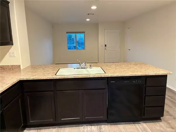 Fontana, CA 92336,7013 Bella Strada