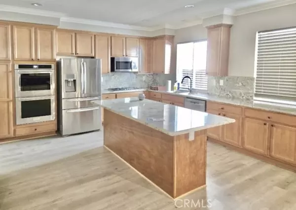 Murrieta, CA 92563,38728 Falkirk