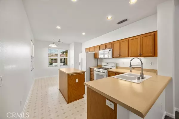 Corona, CA 92883,24649 Hatton